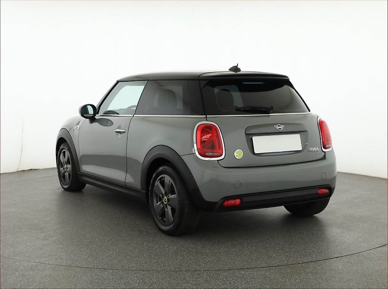 Mini Ostatní (2021) Cooper SE 32 kWh, SoH 94% - fotka 4 z 20