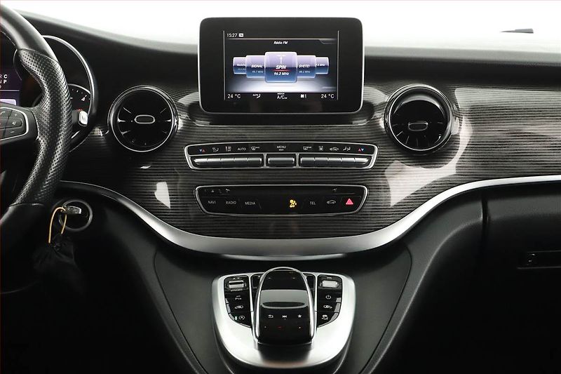 Mercedes-Benz Třídy V (2019) Avantgarde 300 d 4MATIC - fotka 13 z 21