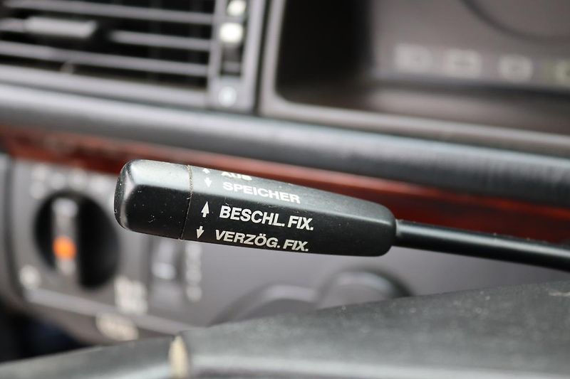 Mercedes-Benz 124 E320 CABRIO 162kW - fotka 25 z 50