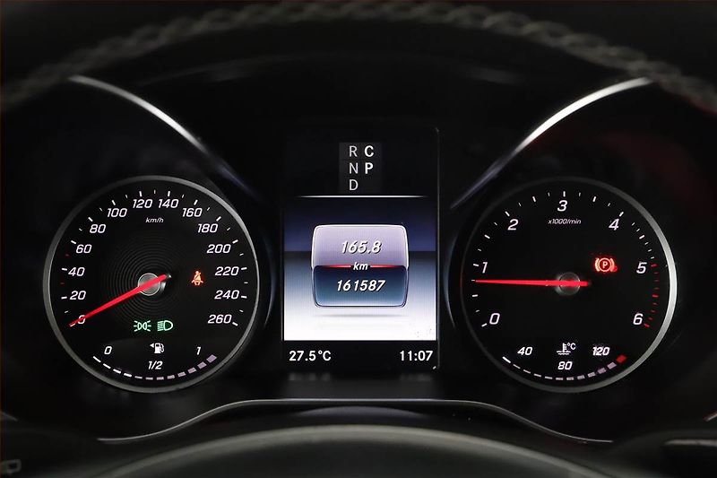 Mercedes-Benz Třídy V (2019) 300 d 4MATIC, ČR, DPH - fotka 8 z 26