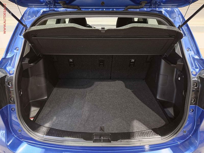 Suzuki SX4 (2015) 1.6VVT 4x4, 1.maj,ČR, AC - fotka 7 z 21