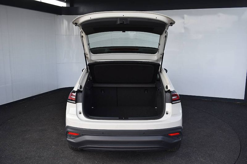 Volkswagen Taigo (2023) 1.0TSI 70kW, Manuál - fotka 10 z 23