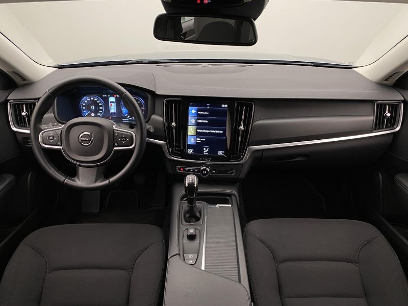 Volvo V90 D3 KINETIC REZERVACE - fotka 2 z 38