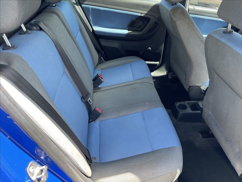 Škoda Fabia 1,4 i 63kw Ambiente ESP Tažné - fotka 12 z 30