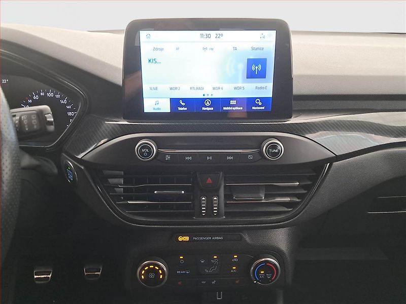 Ford Focus (2019) 2.0 EcoBlue, Serv.kniha, Navi - fotka 12 z 21