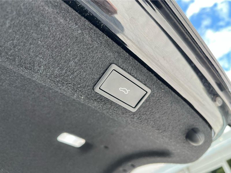 Škoda Superb 2.0TDi 110kW L&K DSG - fotka 25 z 30