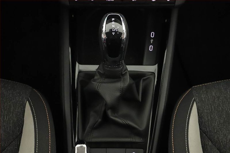 Škoda Scala (2023) Style 1.0 TSI, Automat, ČR - fotka 12 z 19