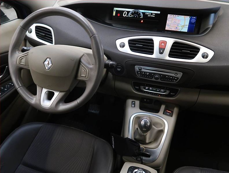 Renault Grand Scénic (2009) 1.9 dCi, po STK, jezdí výborně - fotka 7 z 21