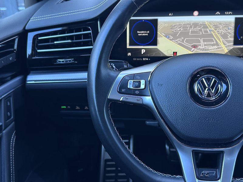Volkswagen Touareg 3.0TDI R-LINE 4M, TAŽNÉ, VZDUC - fotka 12 z 31
