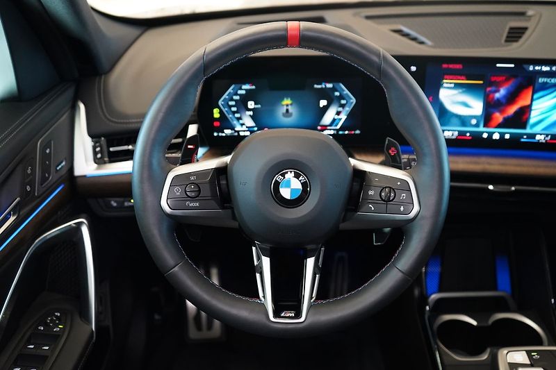 BMW X1 M35i xDrive, Panorama, Head-up - fotka 25 z 50