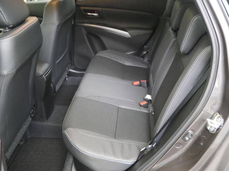 Suzuki SX4 S-Cross - fotka 23 z 24
