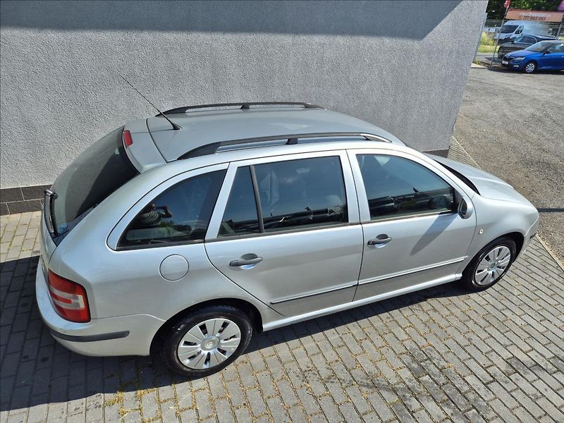 Škoda Fabia 1,4 i 16V Combi Klima 2xAirbag - fotka 7 z 25