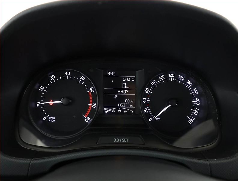 Škoda Fabia (2018) 1.0 TSI, Serv.kniha - fotka 8 z 15
