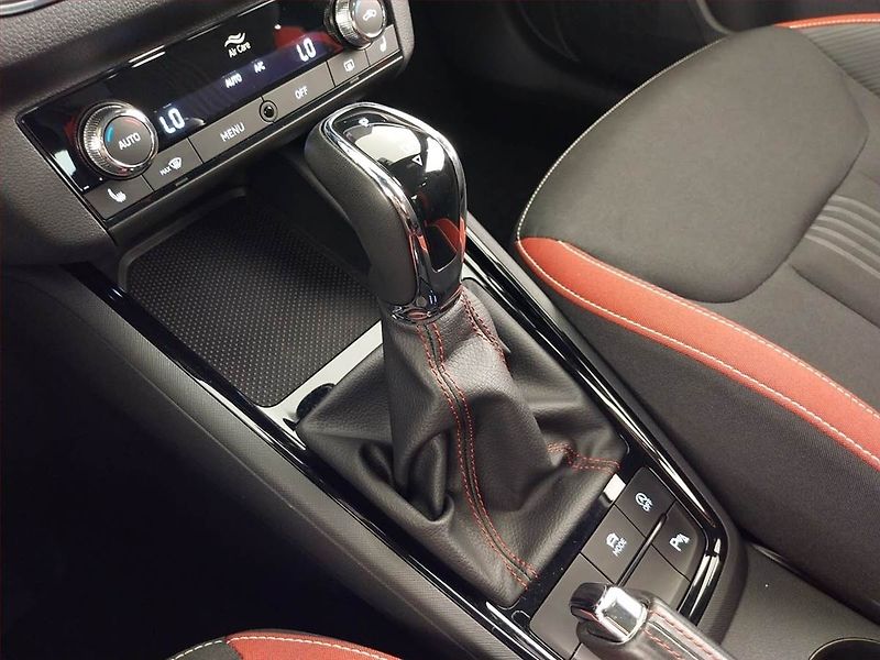 Škoda Kamiq (2022) Monte Carlo 1.5 TSI - fotka 13 z 25