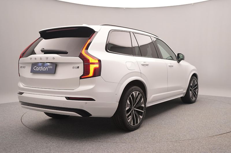 Volvo XC90 (2026) B5 AWD AUT DARK ULTRA 7-míst - fotka 12 z 29