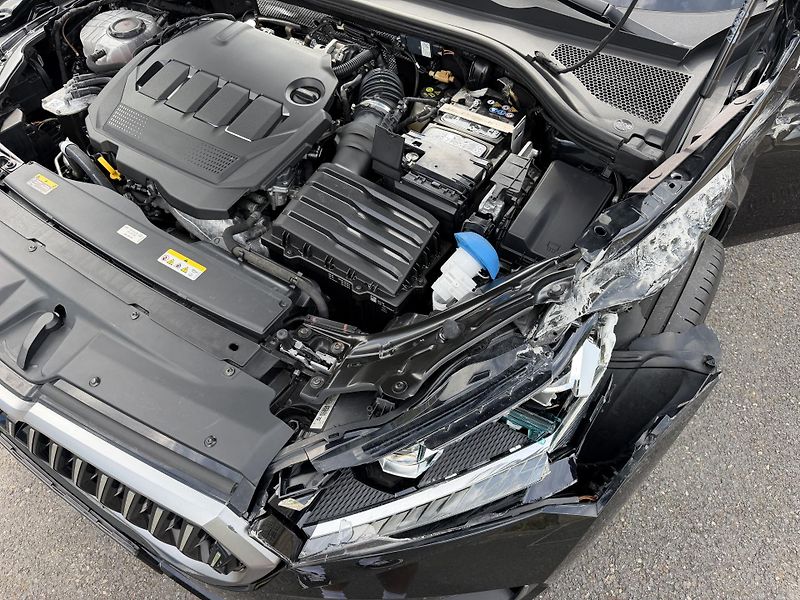 Škoda Superb 2,0TDi 147kW L&K 4x4 aut. - fotka 10 z 22