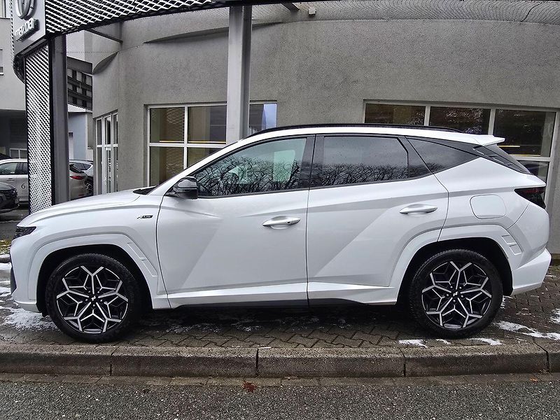 Hyundai Tucson 1.6CRDi NLine, serv.kn.,1.maj. - fotka 2 z 27