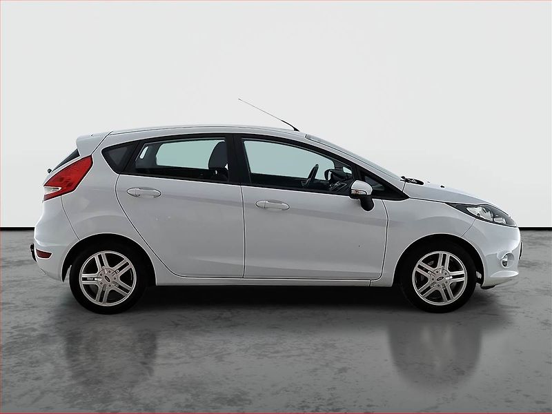Ford Fiesta (2012) 1.25, ČR,1.maj - fotka 6 z 13