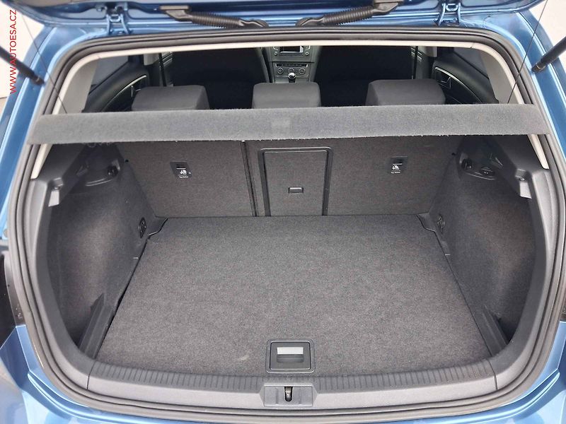 Volkswagen Golf (2012) 1.4 TSi VII, Comfortline - fotka 7 z 17