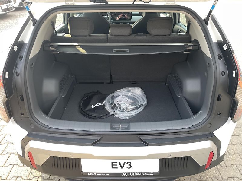 Kia EV3 (2025) AIR 150kW + 58 KWh - fotka 28 z 32