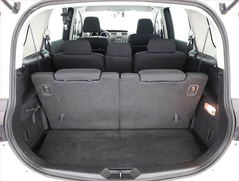 Mazda 5 (2012) 1.8, 7 míst - fotka 19 z 21