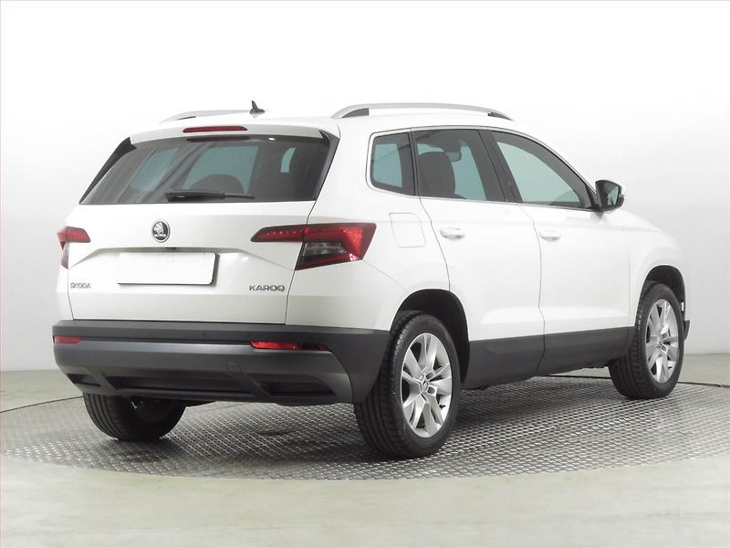 Škoda Karoq (2018) Style Plus 1.5 TSI - fotka 5 z 26