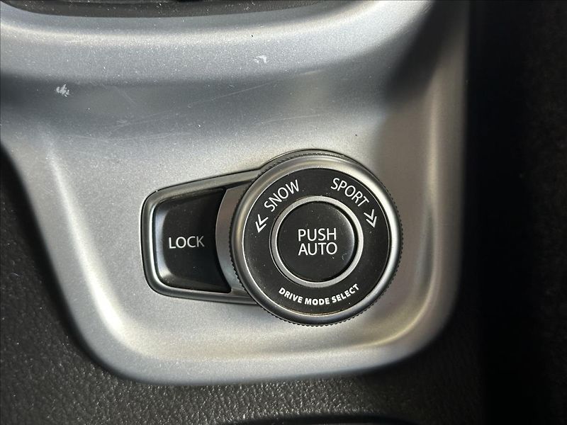 Suzuki Vitara 1,6 4x4 TAŽNÉ - fotka 20 z 30
