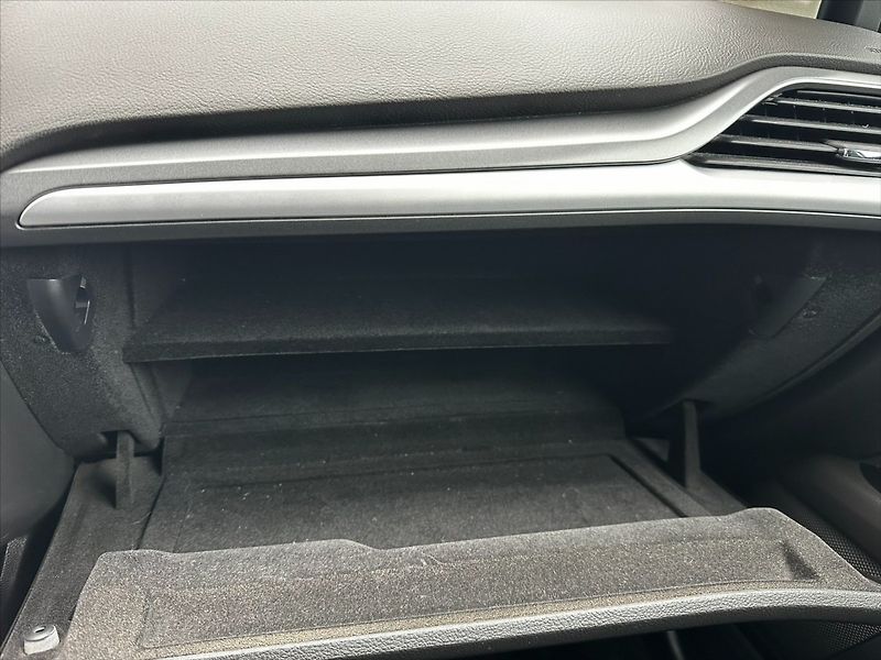 Ford Mondeo 1,6 TDCi 85kW-CZ-SERVIS!! - fotka 31 z 39
