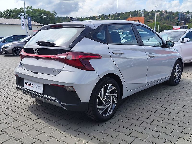 Hyundai i20 1.2i/58kW Wave - fotka 5 z 29