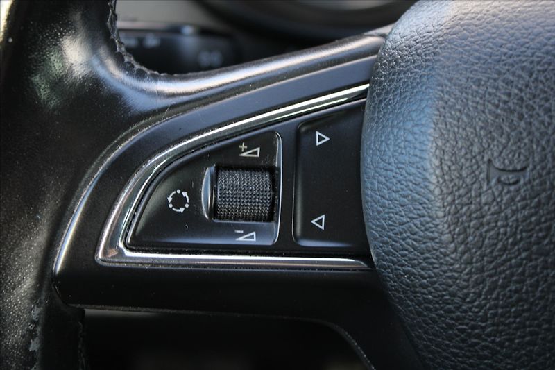 Škoda Octavia 2,0 TDI  ČR,TAŽNÉ,ELEGANCE - fotka 18 z 33