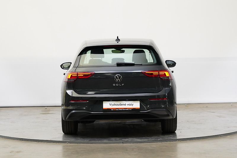 Volkswagen Golf - fotka 6 z 23