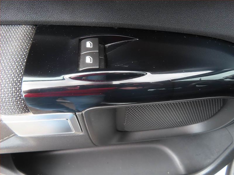 Citroën C4 Cactus (2017) 1.2 PureTech, Serv.kniha - fotka 15 z 16