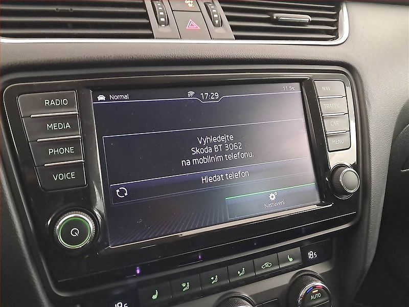 Škoda Octavia (2016) Scout 2.0 TDI, 4X4, Automat - fotka 19 z 22