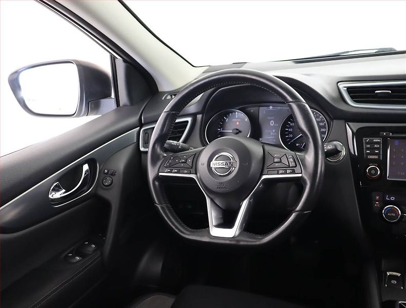 Nissan Qashqai (2018) 1.6 dCi, Automat, Serv.kniha - fotka 7 z 22