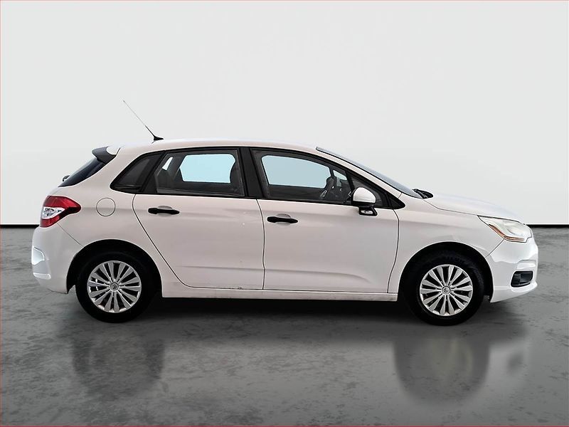 Citroën C4 (2011) 1.6 HDi, nová STK, Tažné - fotka 6 z 11