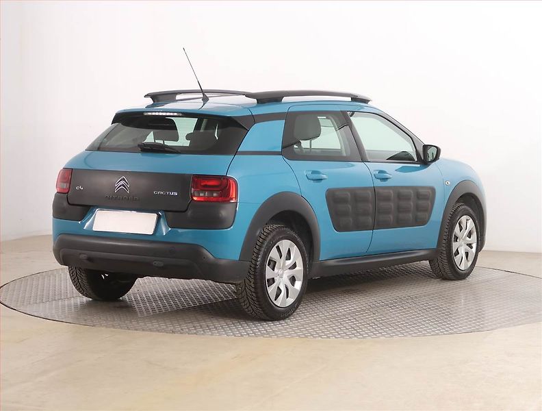 Citroën C4 Cactus (2018) 1.2 PureTech, Tempomat - fotka 5 z 15