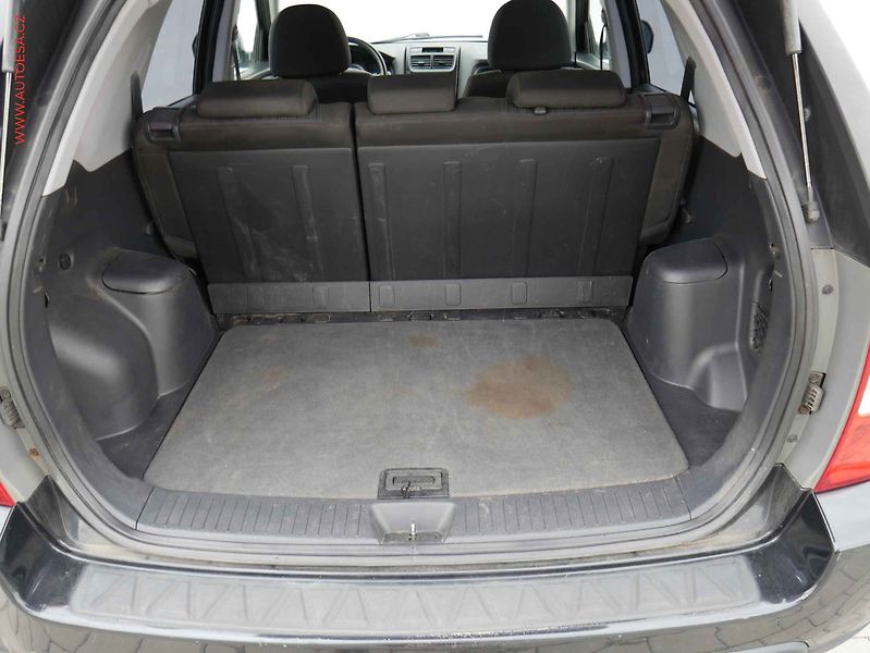 Kia Sportage (2009) 2.0i, ČR, AC, zmk.řazení - fotka 7 z 16