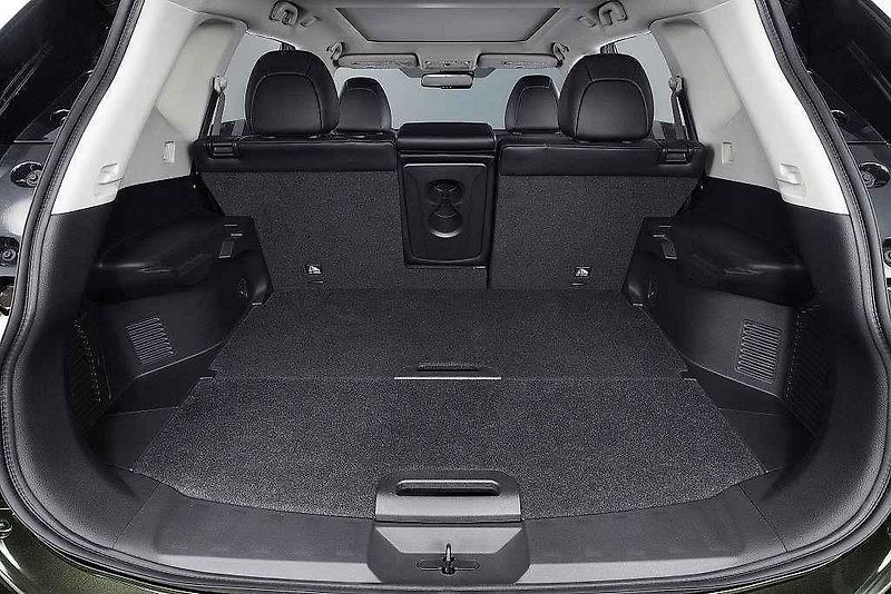 Nissan X-Trail.