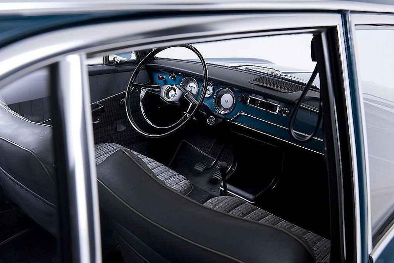 BMW řady 7.