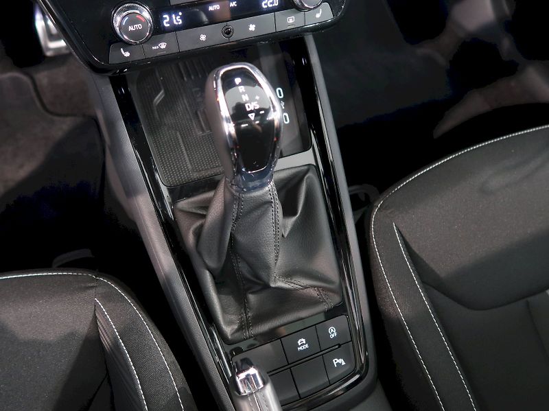 Škoda Scala (2025) MONTE CARLO 1.5TSI 110KW DSG P - fotka 32 z 40
