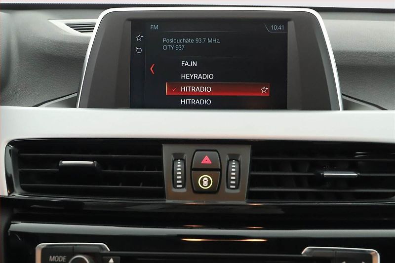BMW X1 (2018) xDrive18d, 4X4, Automat - fotka 9 z 16