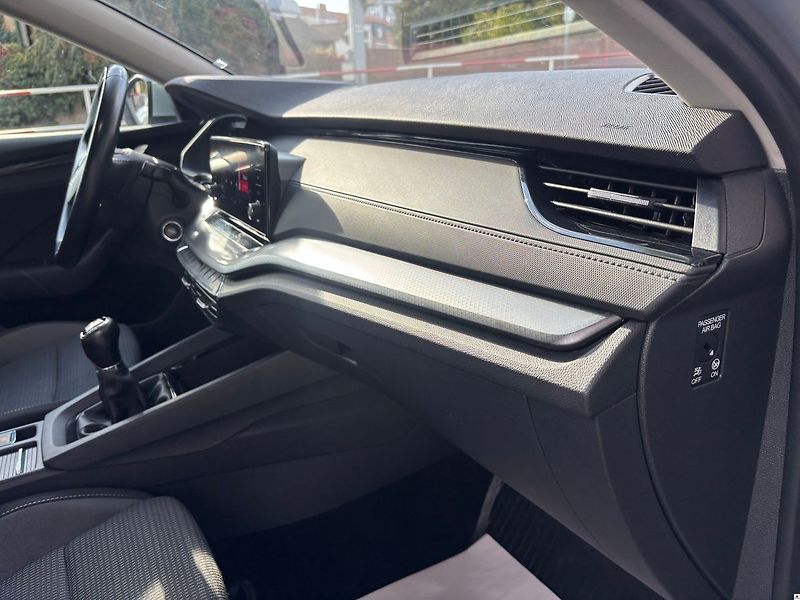 Škoda Octavia 2.0TDI/2021VIRTUAL.DPH.1MAJ.ZÁ - fotka 39 z 46