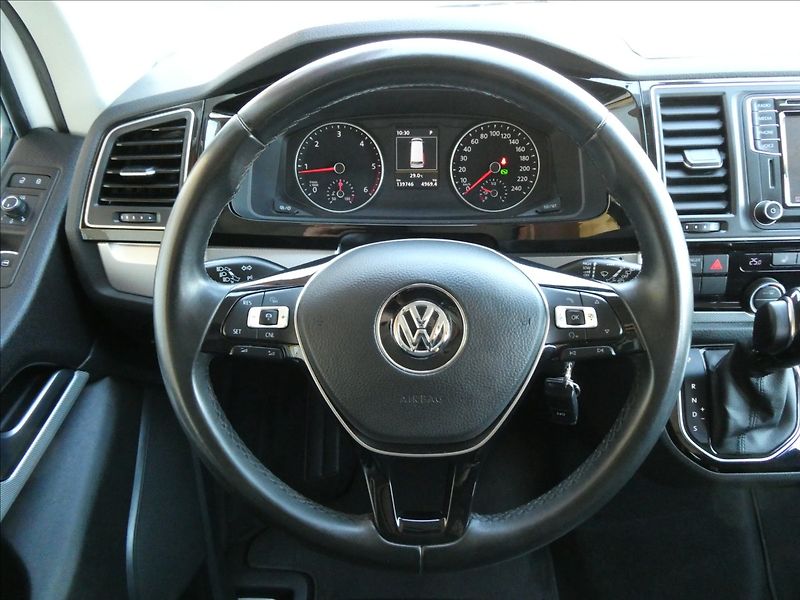 Volkswagen Multivan 2,0 TDi DSG Highline,1.majitel - fotka 36 z 50