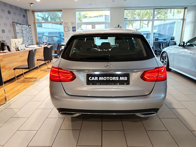 Mercedes-Benz Třídy C 220 d Avantgarde kombi - fotka 5 z 31