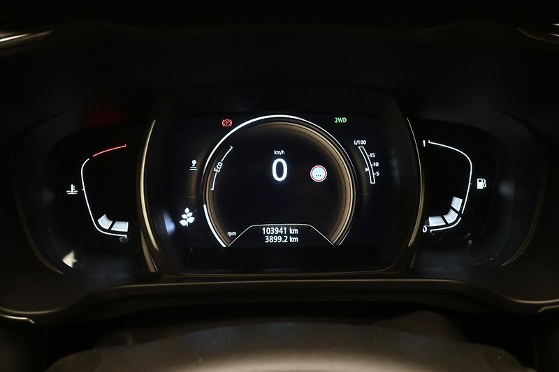 Renault Kadjar 1,7 Blue dCi 110 kW 4x4 Black - fotka 16 z 27