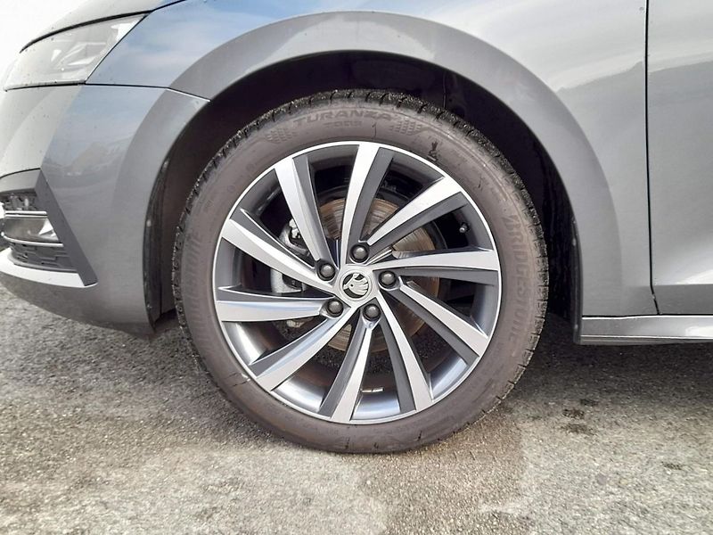Škoda Octavia Style Plus Navi 1.5 TSI 110kW - fotka 10 z 20