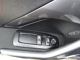 Peugeot 2008 (2019) 1.2 PT, ČR, AT - náhled 11