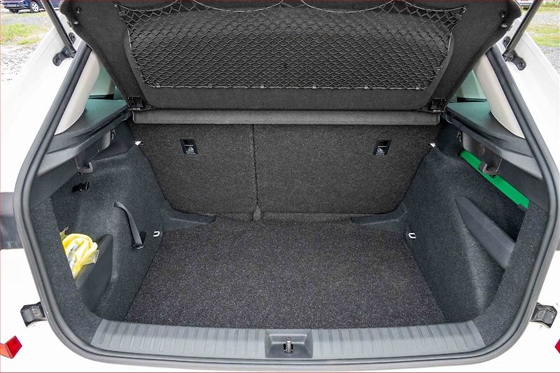 Škoda Kamiq (2023) Ambition 1.0 TSI, Serv.kniha - fotka 14 z 16