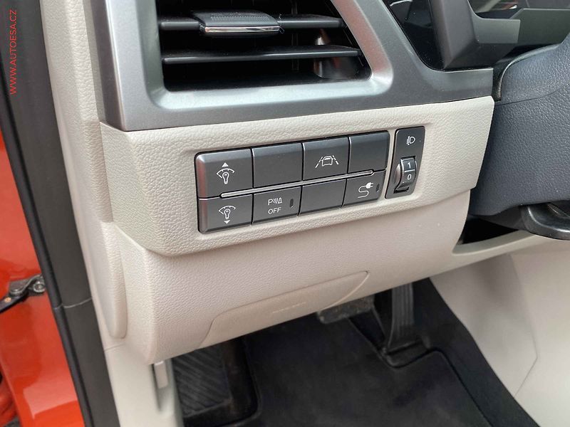 SsangYong Korando (2021) 1.5T-GDi, 1.maj,ČR, servis - fotka 14 z 17