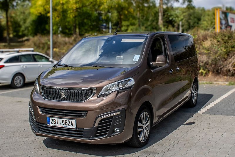 Peugeot Traveller - fotka 1 z 21